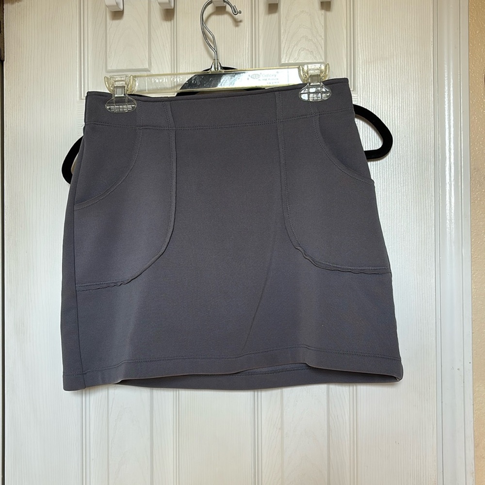 Athleta charcoal grey mini skirt